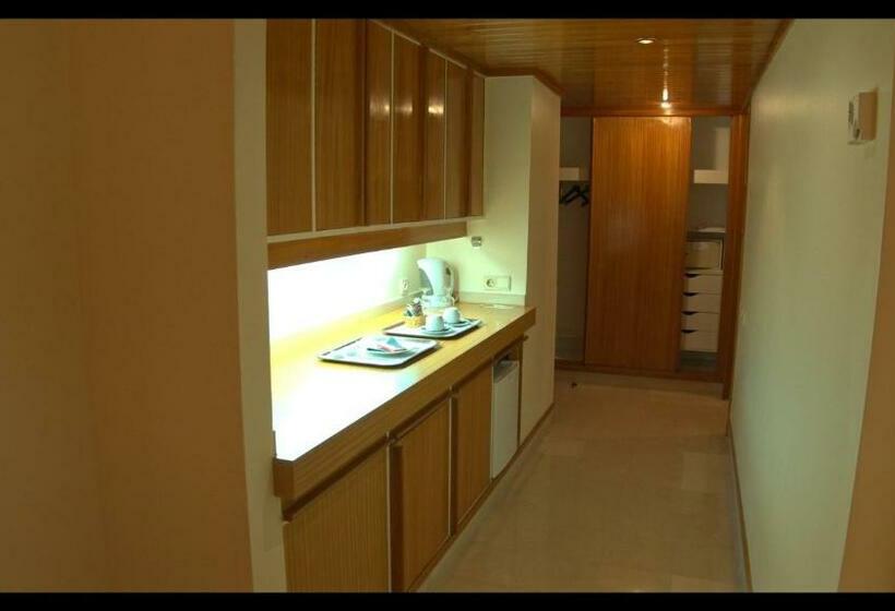 جناح, Solar Palmeiras