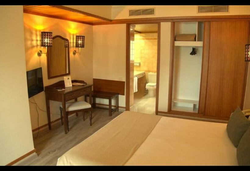 جناح, Solar Palmeiras