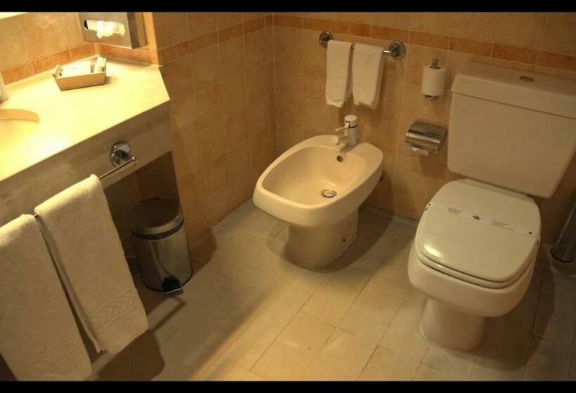 جناح, Solar Palmeiras