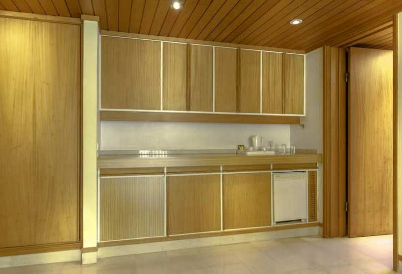 جناح, Solar Palmeiras