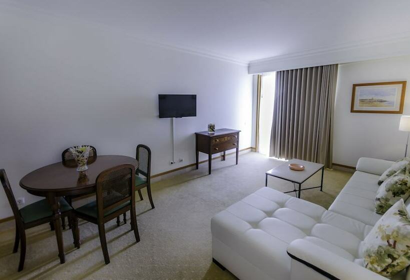 جناح, Solar Palmeiras