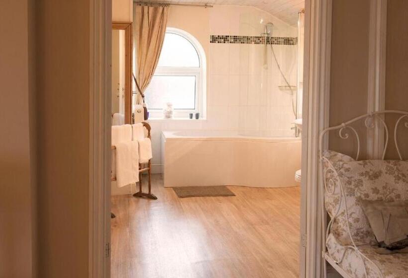 Люкс Кровать Кинг, Ascot House