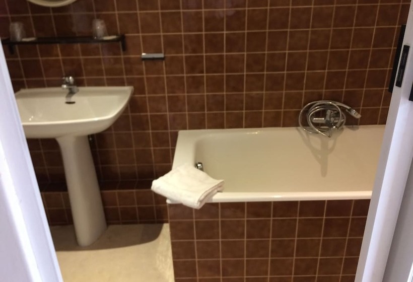 스탠다드 트리플 발코니 룸, Hôtel De La Poste