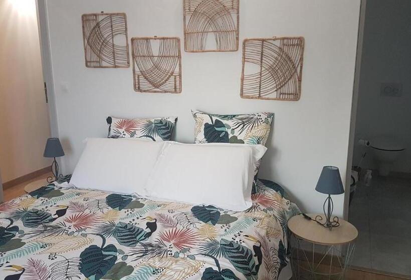 Standard room with outdoor bath, Villa Manoe