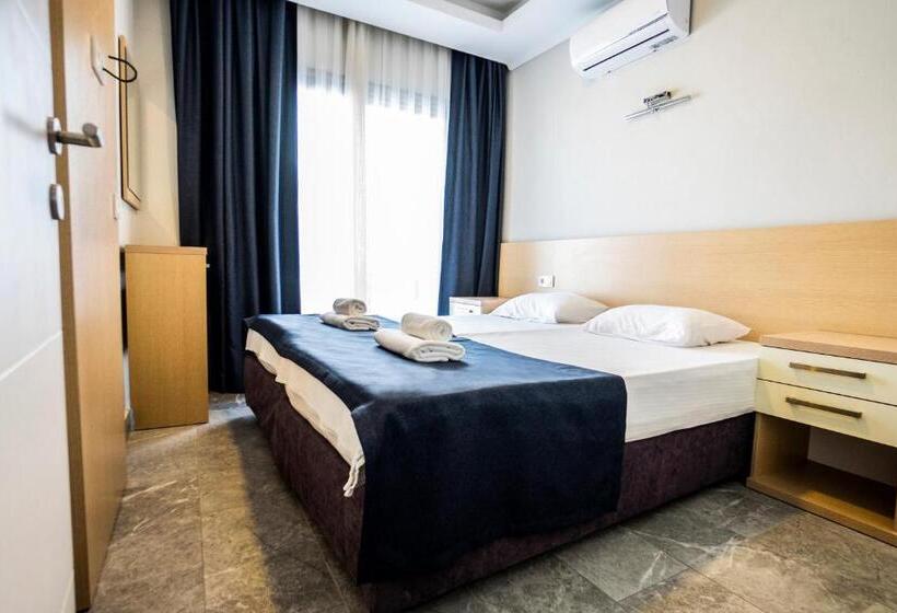 Standardrum med Balkong, M2 Otel