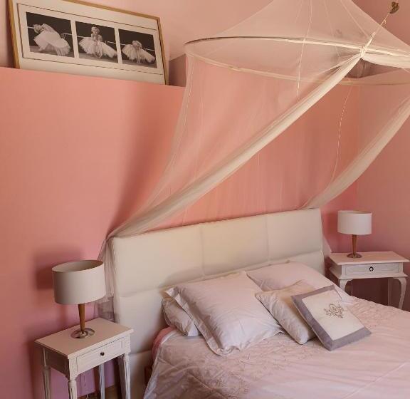 Люкс 2 Спальни, B&b Le Patio En Ville   Chambres D Hôtes