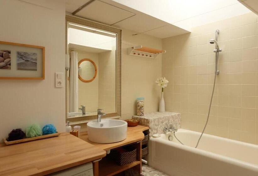 ２ベッドスイートルーム, B&b Le Patio En Ville   Chambres D Hôtes