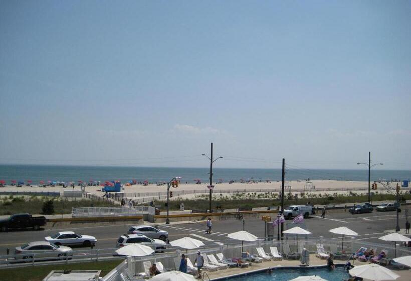 キングサイズベッドのスタンダードルーム, Avondale By The Sea