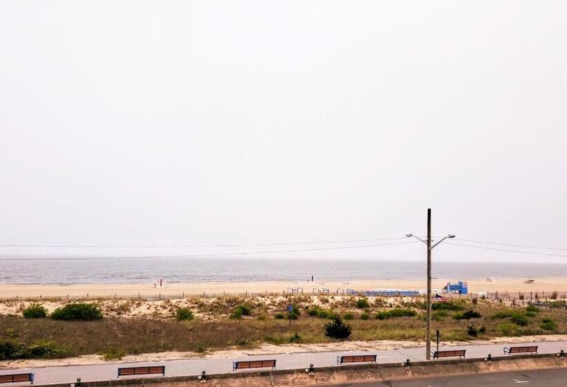 オーシャンビューデラックスルーム, Avondale By The Sea