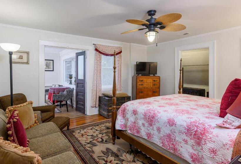 غرفة قياسية سرير كينج, Oakland Cottage Bed And Breakfast