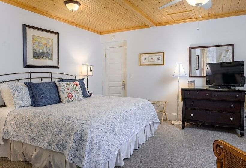 غرفة قياسية سرير كينج, Oakland Cottage Bed And Breakfast