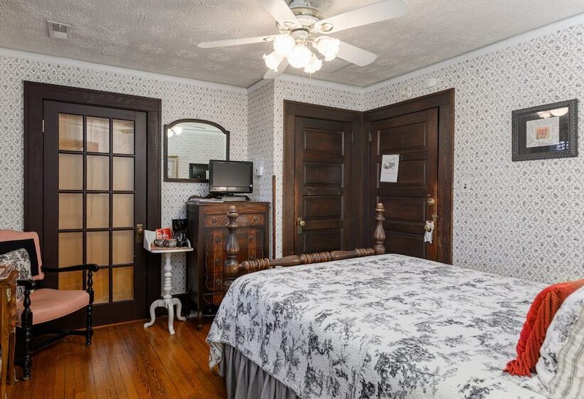 غرفة قياسية سرير ملكى, Oakland Cottage Bed And Breakfast