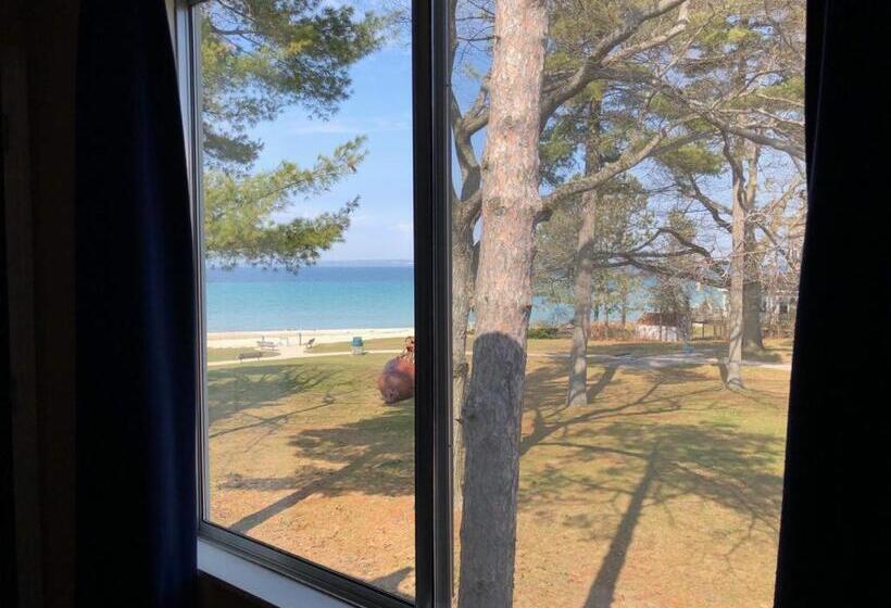 اتاق استاندارد با چشمانداز باغ, Riviera Motel