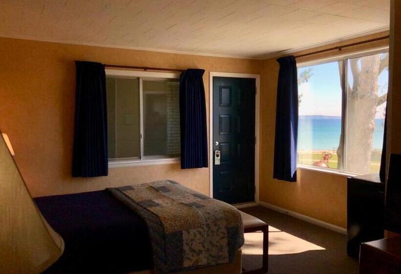 اتاق استاندارد با چشمانداز باغ, Riviera Motel