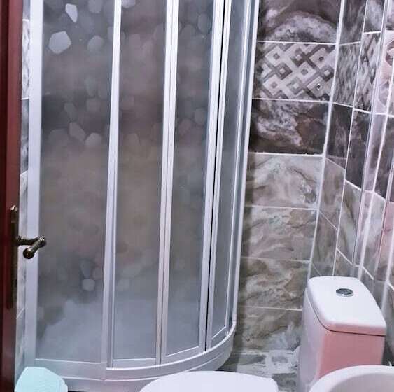 اتاق استاندارد, Kule