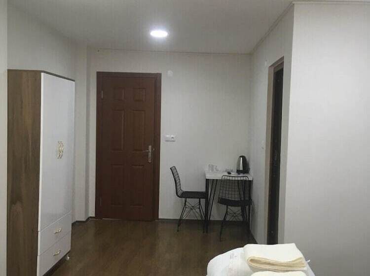 اتاق استاندارد, Kule