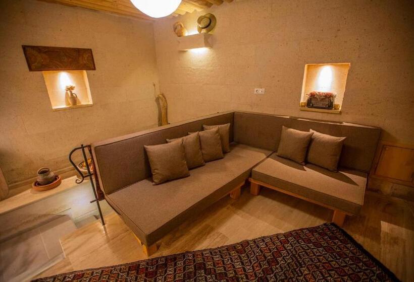 جناح, Maze Of Cappadocia