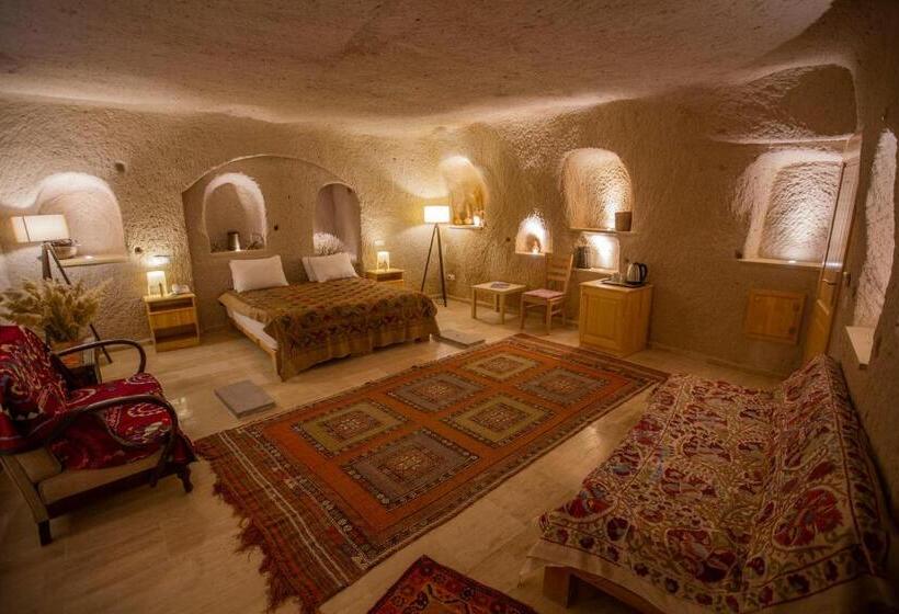 جناح سرير كينج, Maze Of Cappadocia