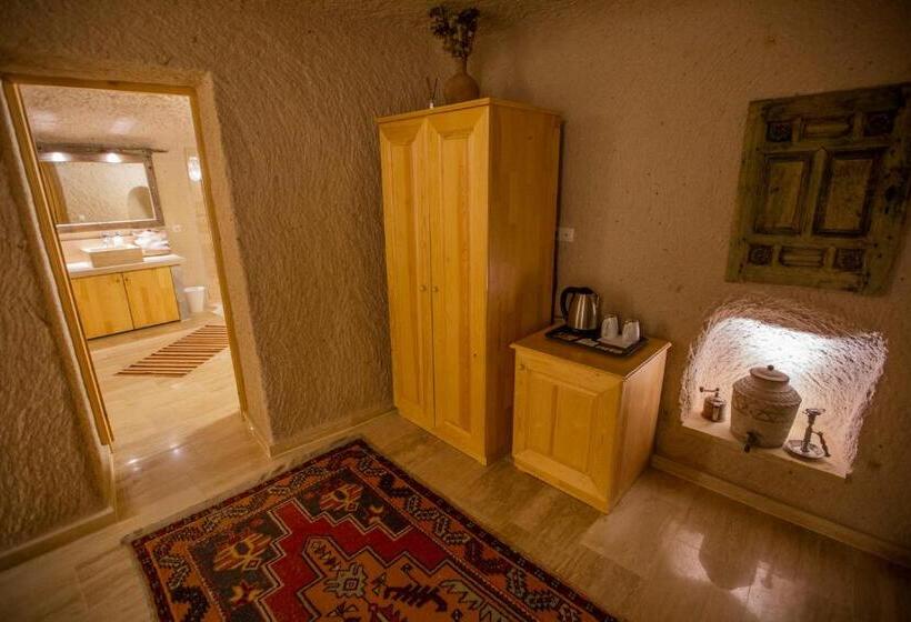 جناح سرير كينج, Maze Of Cappadocia