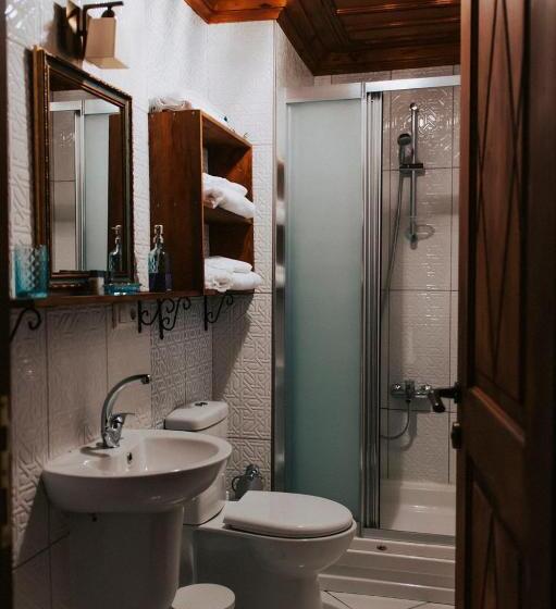 Budget Værelse, Misgibi