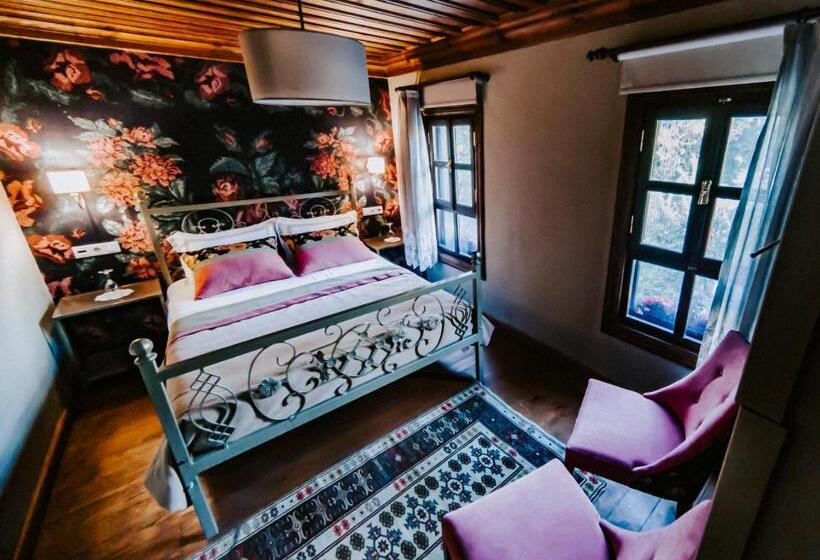 Standard Værelse, Misgibi