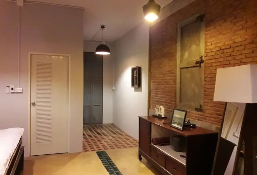 اتاق خانوادگی, Baan Hotelier Resort