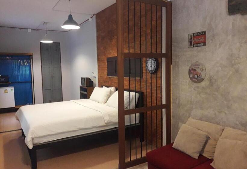 디럭스 룸, Baan Hotelier Resort