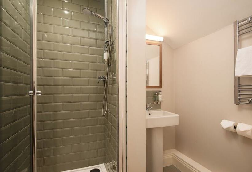 חדר משפחתי, The Lindisfarne Inn The Inn Collection Group