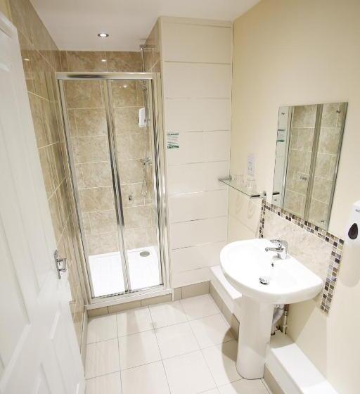 חדר משפחתי, The Lindisfarne Inn The Inn Collection Group