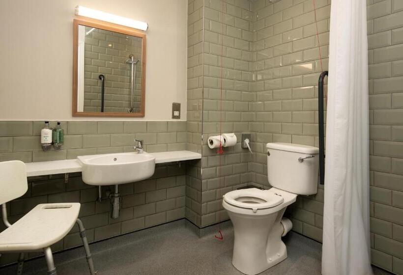 חדר סטנדרט מותאם לאדם עם מוגבלויות, The Lindisfarne Inn The Inn Collection Group