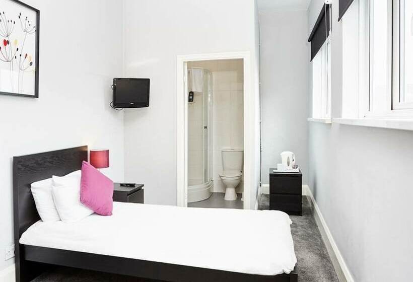 スタンダードシングルルーム, The Embassy