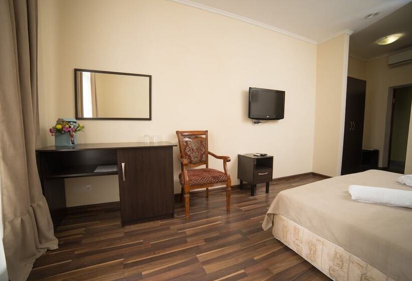 اتاق استاندارد, Alex