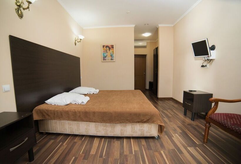 اتاق استاندارد, Alex