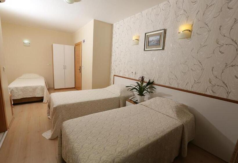 اتاق استاندارد سه نفره, Avcilar City