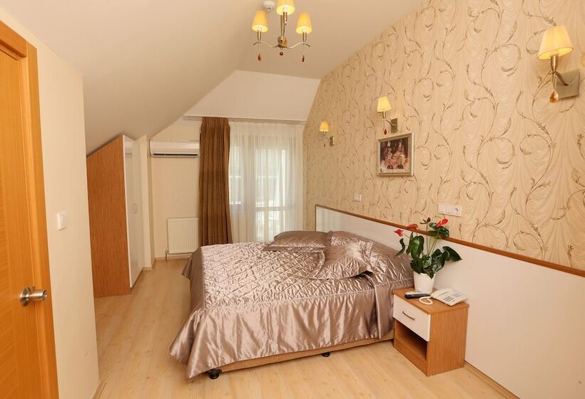 اتاق استاندارد سه نفره, Avcilar City