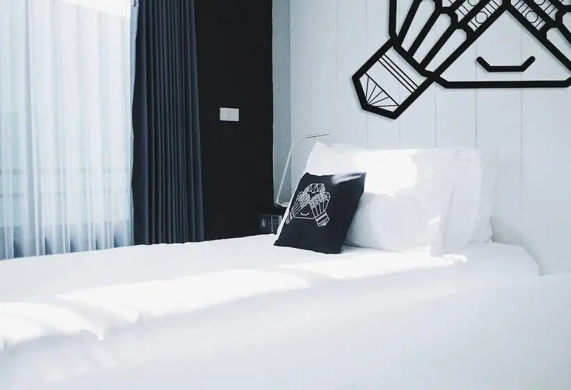 Superior Room, Blu Monkey Phi Phi Island