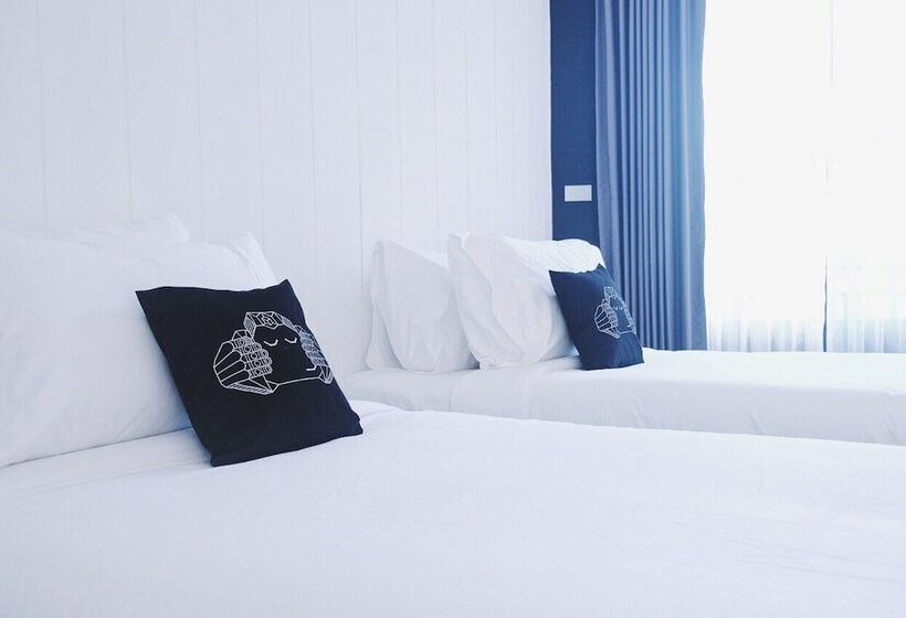 Pokój Deluxe Trzyosobowy, Blu Monkey Phi Phi Island