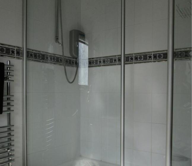 غرفة ديلوكس, Broomlea