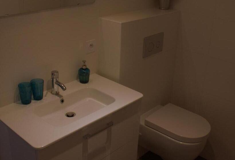 חדר בסיסי, Effet Lodge