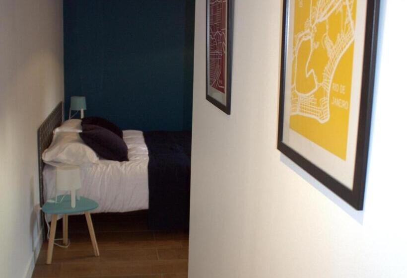 חדר בסיסי, Effet Lodge