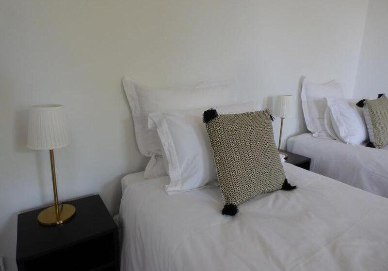 Chambre Triple Supérieure, Le Coeur Des Vignes