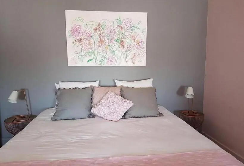 Standard Kolmen Hengen Huone, Le Coeur Des Vignes