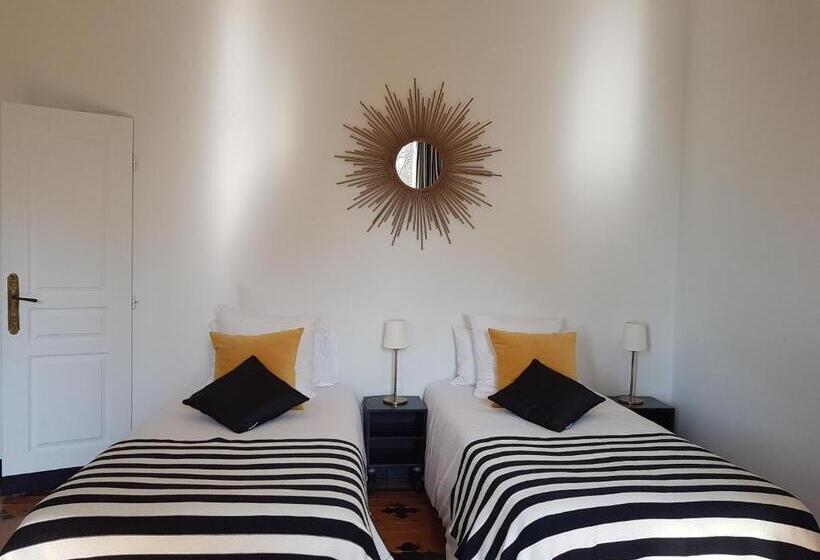 Chambre Triple Supérieure, Le Coeur Des Vignes