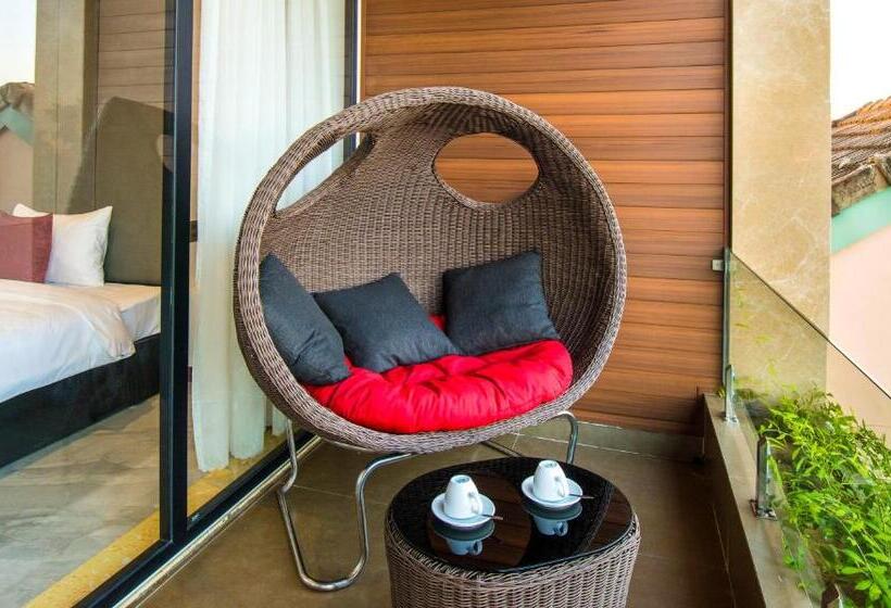 اتاق لوکس با بالکن, Khong Cam Garden Villas