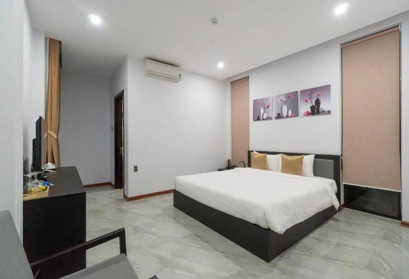 اتاق لوکس با تخت بزرگ, Khong Cam Garden Villas