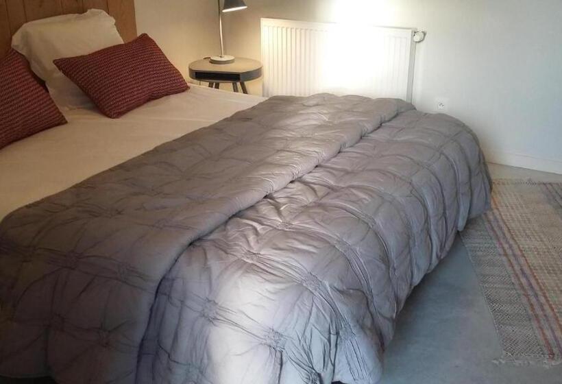 غرفة قياسية مطلّة علي الحديقة, Les Hauts De Chalonne