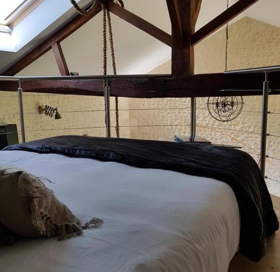 إستوديو ديلوكس, Les Hauts De Chalonne