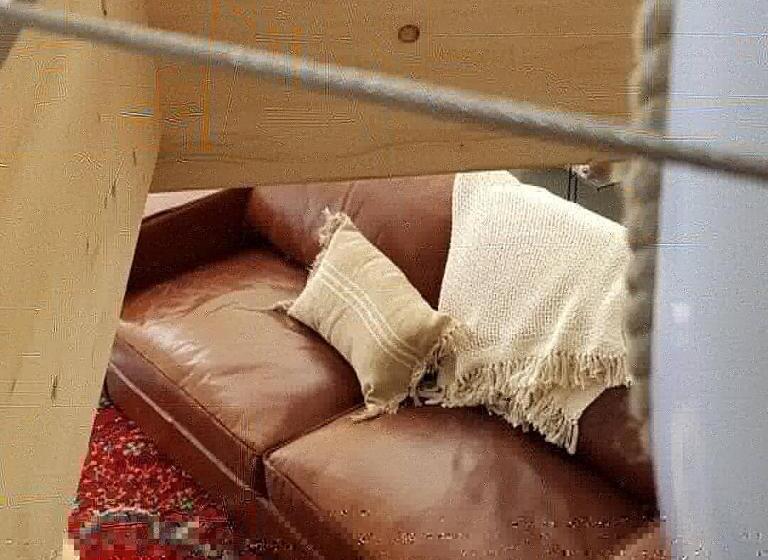 إستوديو ديلوكس, Les Hauts De Chalonne