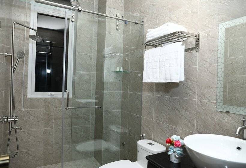 اتاق لوکس چهار تخته, Sugar Land Villa Hotel Dalat