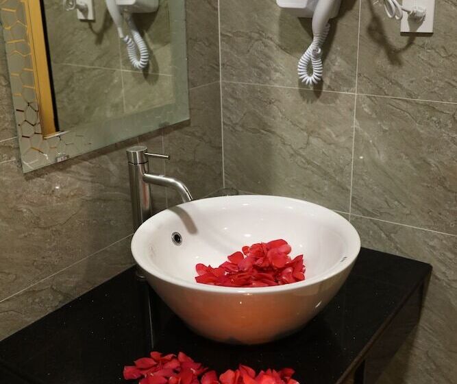 اتاق لوکس چهار تخته, Sugar Land Villa Hotel Dalat